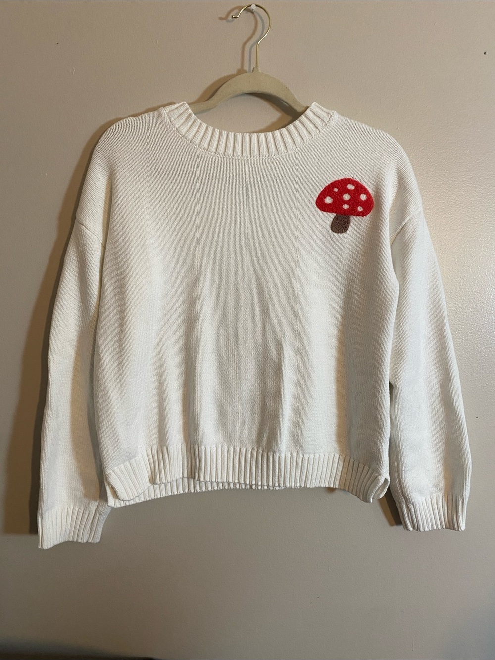 Jessica Simpson White Crewneck Mushroom Sweater Medium EUC